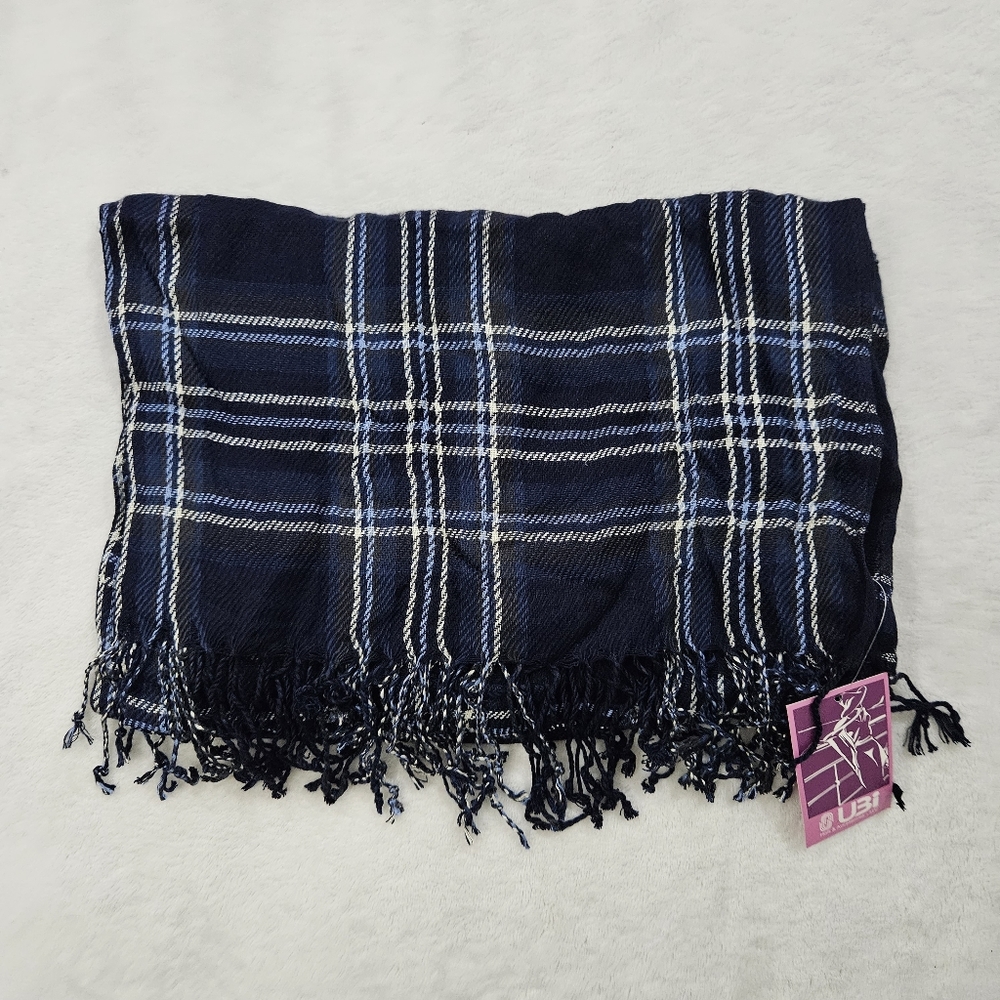 Ubi Scarf in Blue & White Plaid